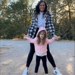 Meet your Posher, Aliasha